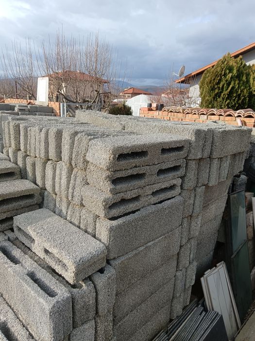 Продавам Шумо и  Топло Изолационни Тухли