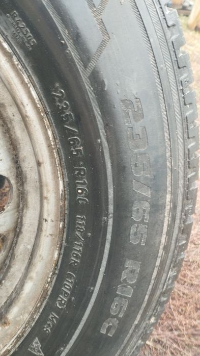 Pirelli Carrier 235/65/16 C