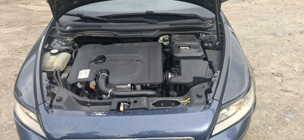 Vând Volvo v50  Diesel