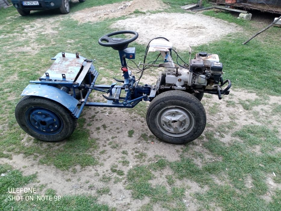 Vând tractoras facut din motocultor