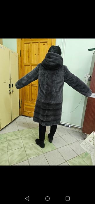 Продам Норковую шубу