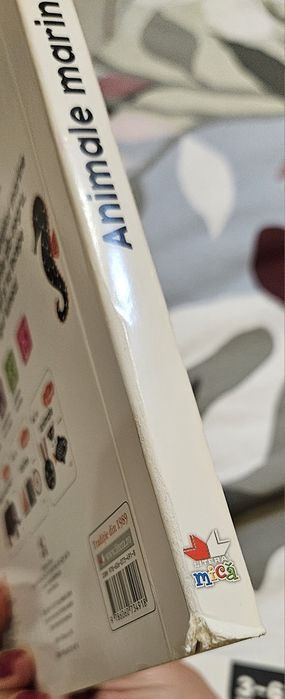 Carte si cartonase alb negru bebelusi