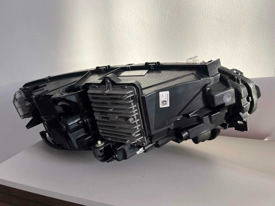 Far stânga Volvo S90 V90 Full LED Original OEM 31655197