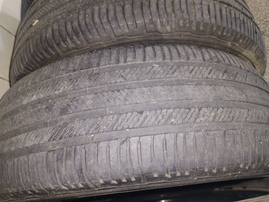 Продам комплект летней резины MICHLEN R20