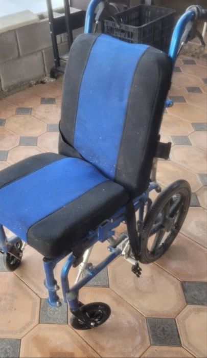 Инвалидная коляска
