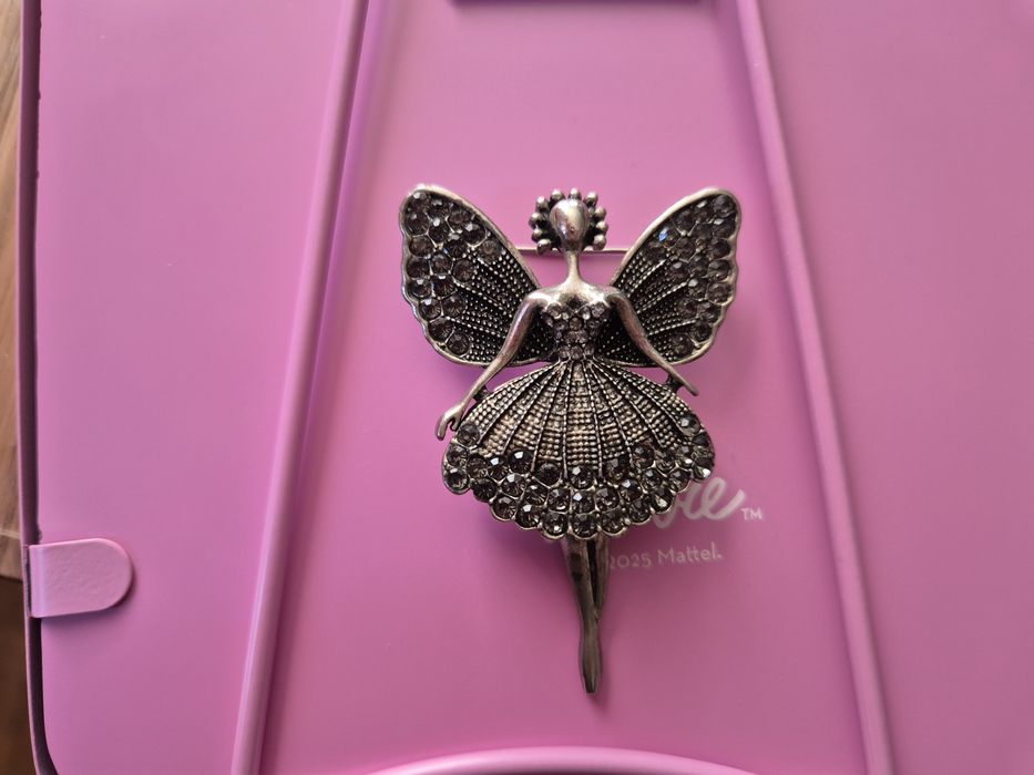 Сребриста Брошка Фея