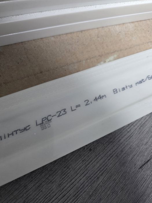 Plinta decorativa, 33.6m,  L 240cm, H 6cm, A 2cm + Fierastrau 45-90°