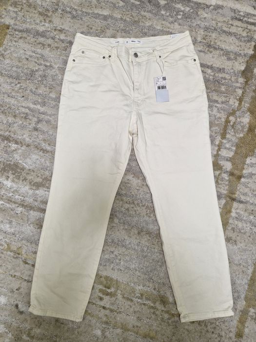 Blugi slim cropped 44 albi Mango