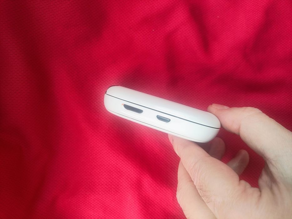 Motorola U6 Pebl white ( decodat)