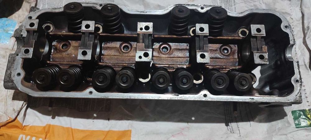 Продавам глава за Nissan Terrano