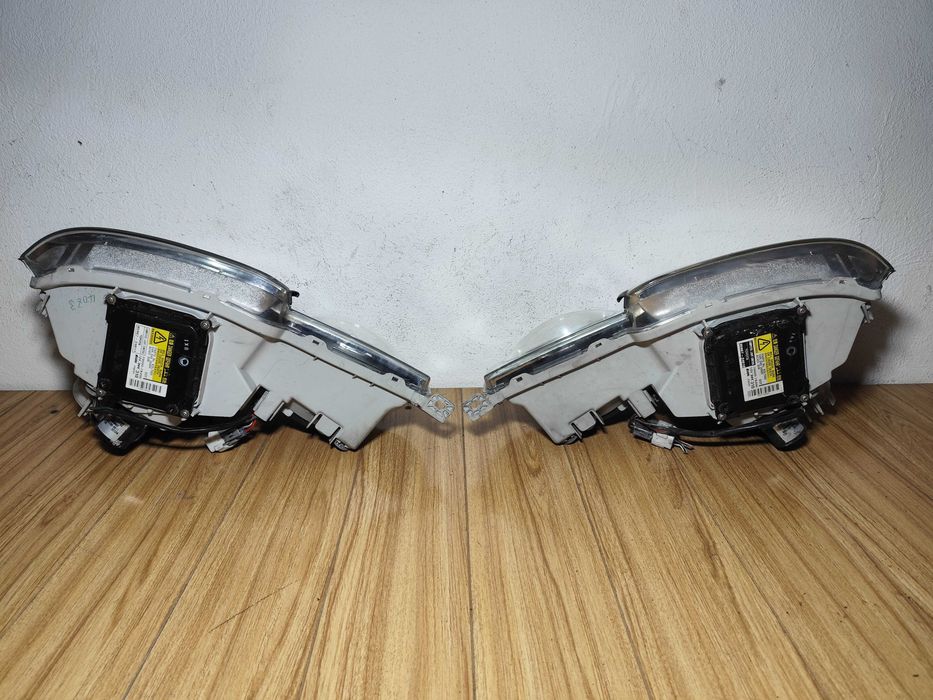 Фары 2шт XENON Toyota Progres 98-07г Передние Тойота Прогрес Ксенон