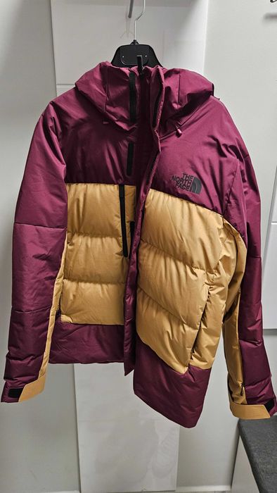 продавам яке The North Face 550 Gore-Tex ski snowboard size L ски ново