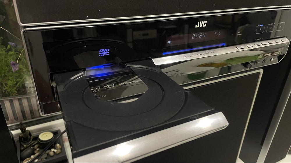 Редкий домашний кинотеатр JVC