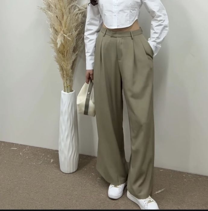 Классические брюки коричневого цвета,новый с этикеткой