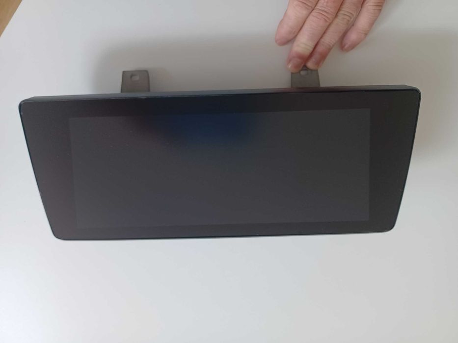 Продавам оригинален БМВ тъч дисплей 10.3 навигация NBT ID7 BMWG30/G31.