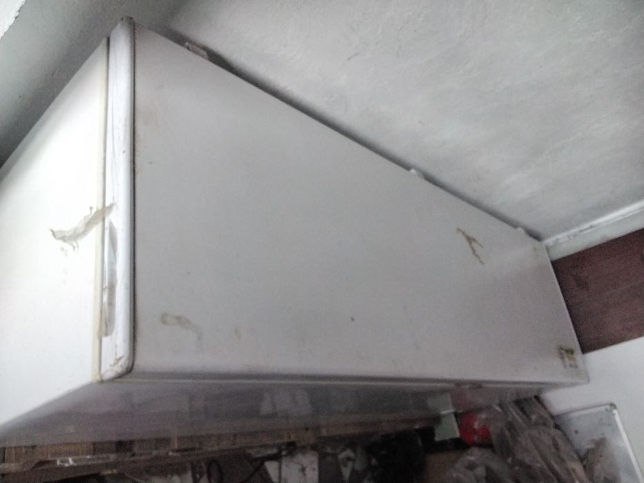 Продам морозильную камеру (бирюса)