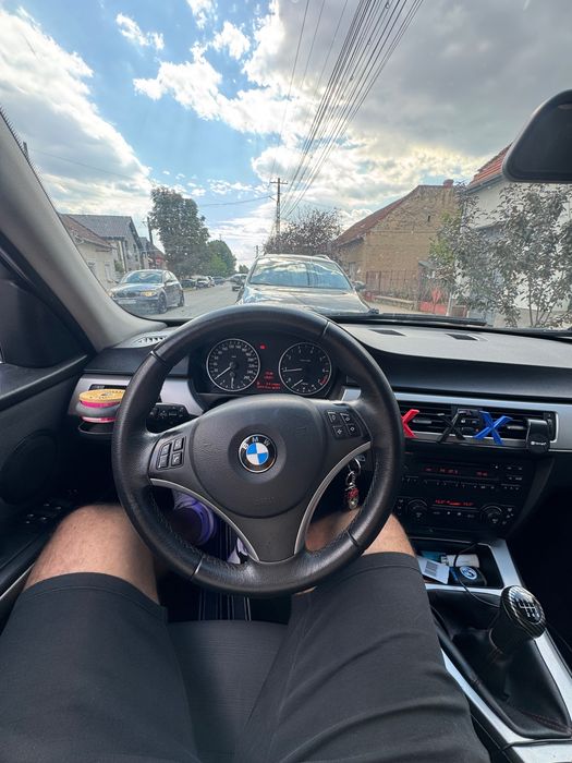 BMW e90 2.0i 150cp