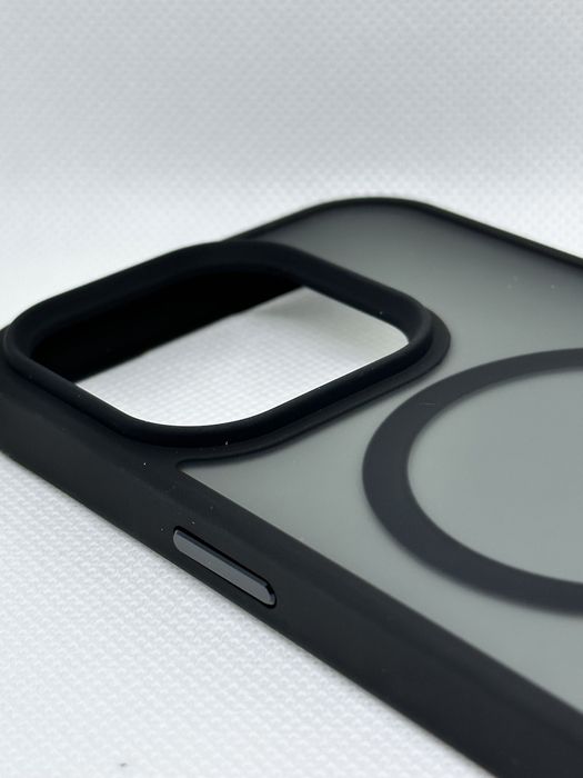 Чехлы на IPhone 15 pro и  IPhone 15 pro MAX