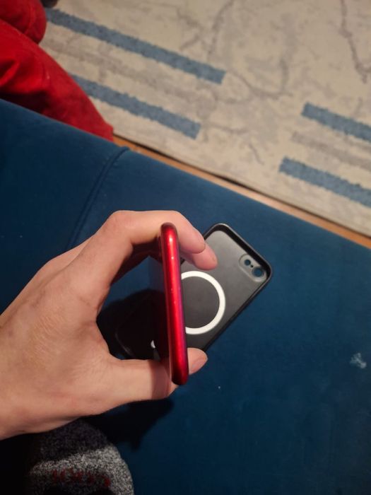 Айфон 8 red product