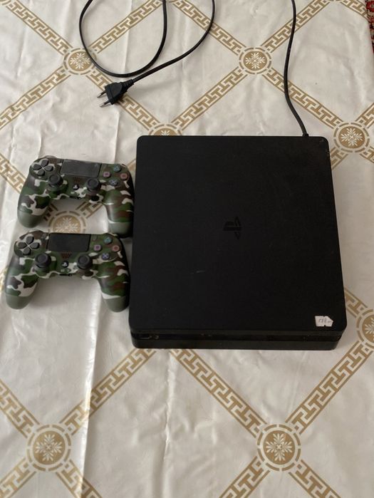 Playstation 4 slim/плестейшн 4 слим
