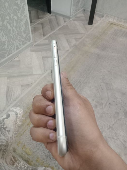 Айфон 11 хорошем состоянии