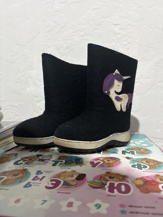 Валенки на девочку