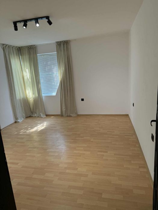 Продава се Двустаен апартамент в Търговище, Вароша - 46 кв.м за 1507 €/кв.м - Снимка #4