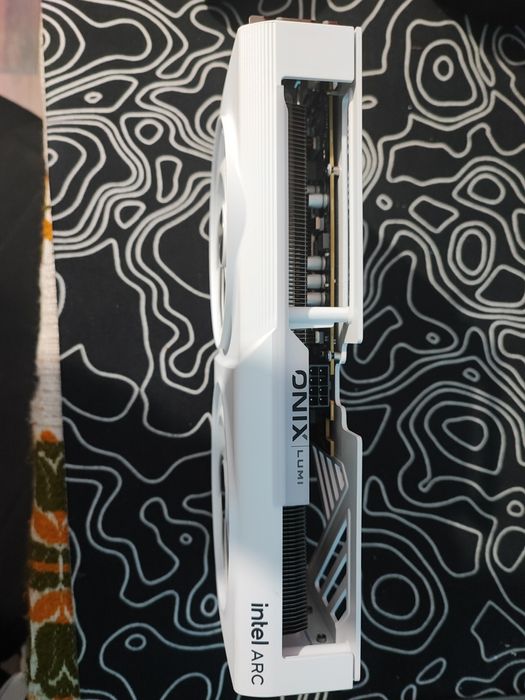 Intel arc b580 12 GB vram