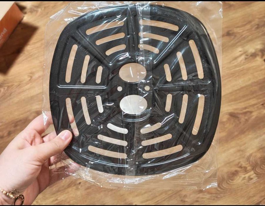 Vând airfryer tefal 1.6 L- Gătește rapid și sănătos