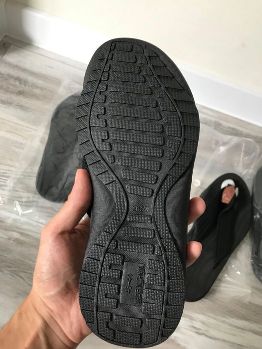 Продаются новые шлепанцы