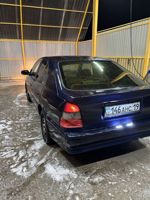 Продам машину ниссан примера