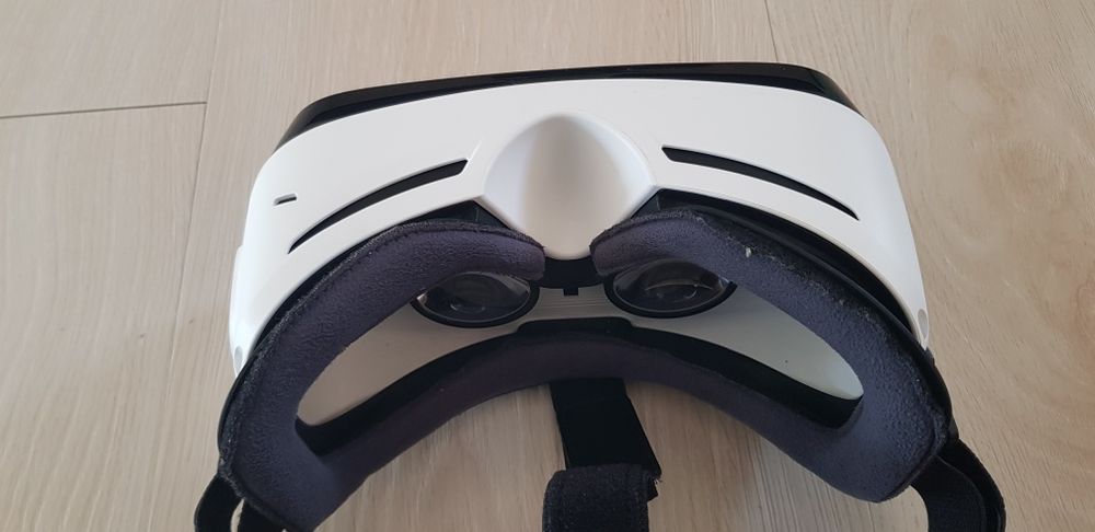 Samsung gear vr SM-R322