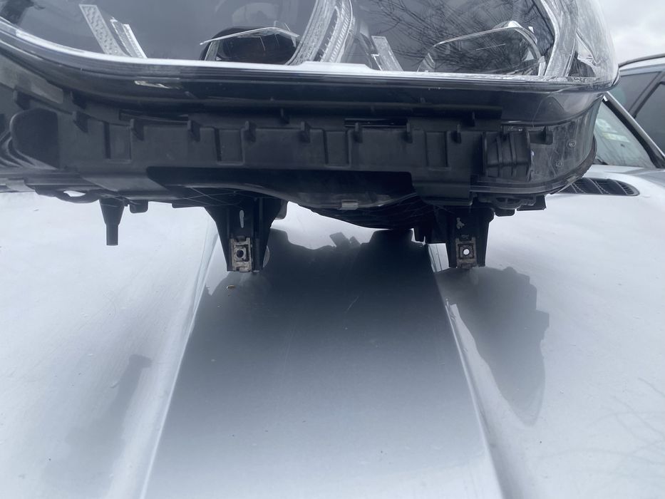 Лав фар бмв х3 адаптивен