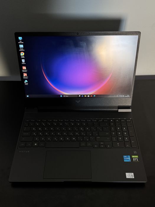 HP Victus 15 RTX 3050 ОЗУ 16 гб SSD512