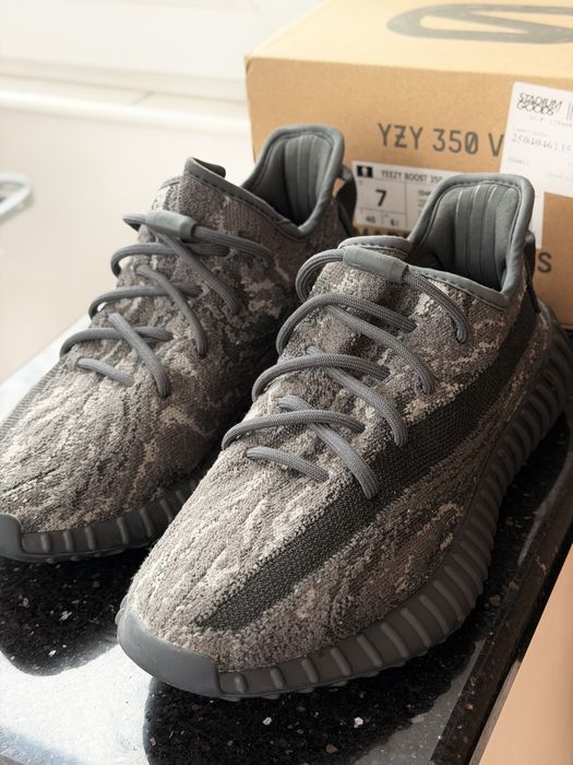 Adidas yeezy v2 boost “dark salt”