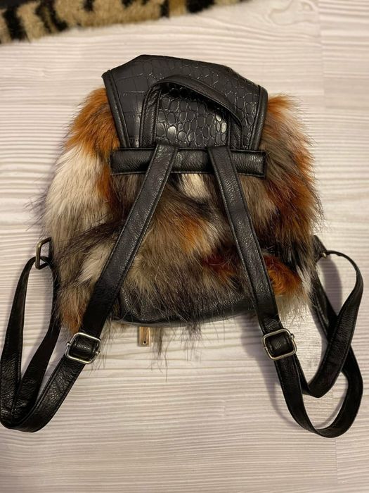 Geaca River Island + ghiozdan fete