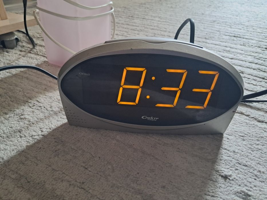 Продам часы настольные