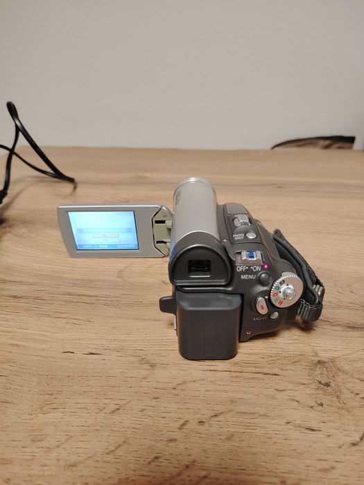 Видеокамера Panasonic NV-GS57, Optical zoom 30x