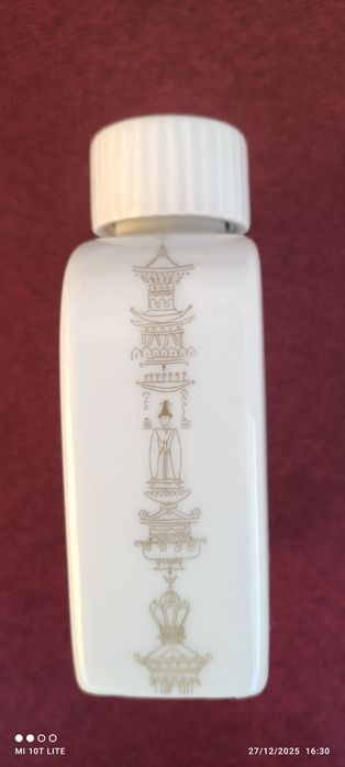 Винтидж порцеланова ваза/бутилката Arzberg Germany Bavaria