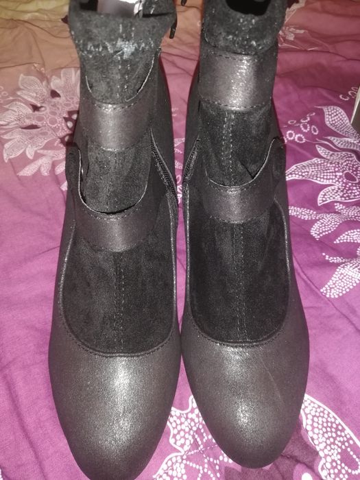 Дамски боти НОВИ