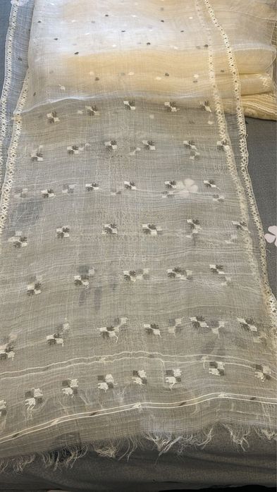 Vand marame autentice! Preturi intre 700( mai au ciupituri) 1000 lei