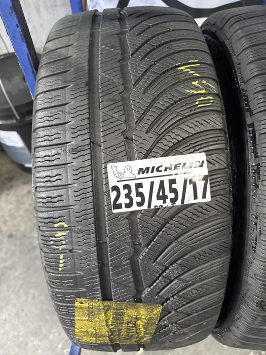 235/45/17 Michelin M+S