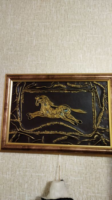 Картины из натур.кожи