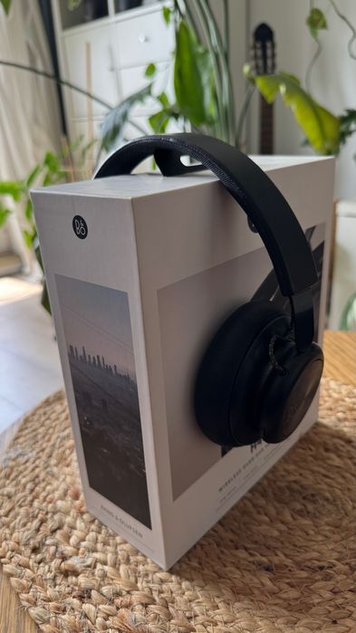 Bang&Olufsen Beoplay H4