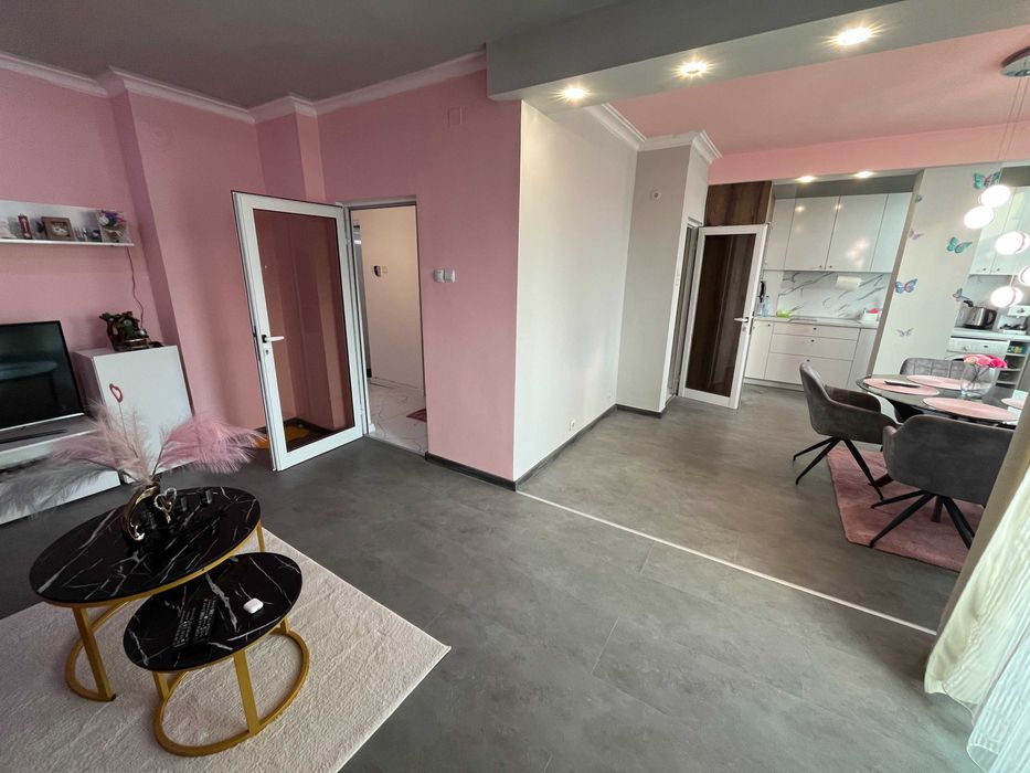 Продава се Тристаен апартамент в Казанлък - 100 кв.м за 1520 €/кв.м - Снимка #3