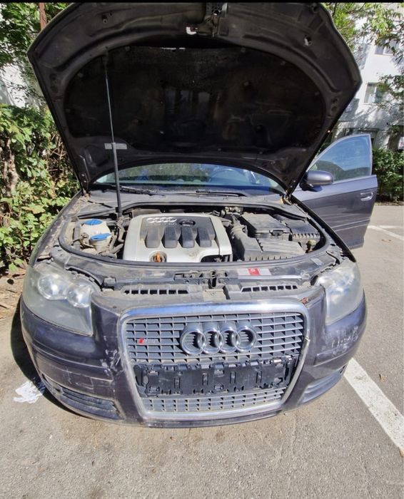Audi A3 8P S-line - Sportback hatchback 5 usi 2.0 BKP Negru