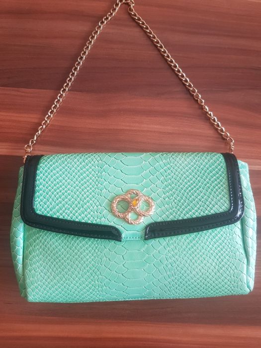 Чанти на  Roberto Cavalli, Victoria Secret.