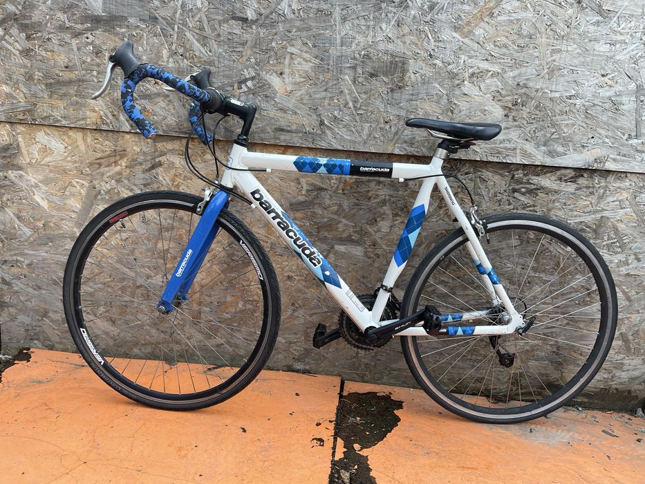 Bicicleta cursiera baracuda cadru aluminiu roti 28”