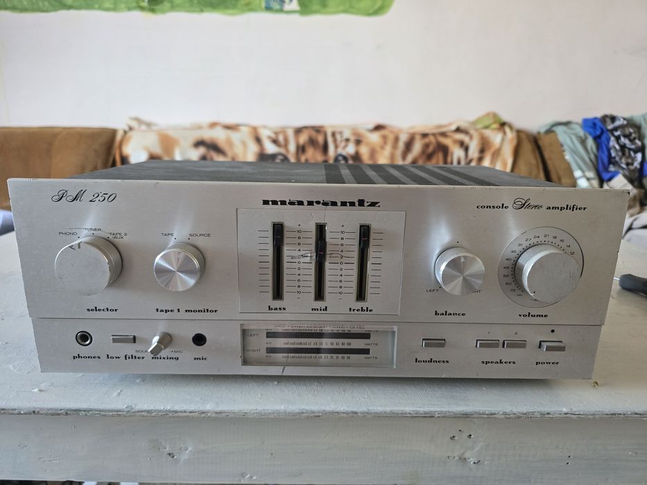 Marantz PM 250 усилитель