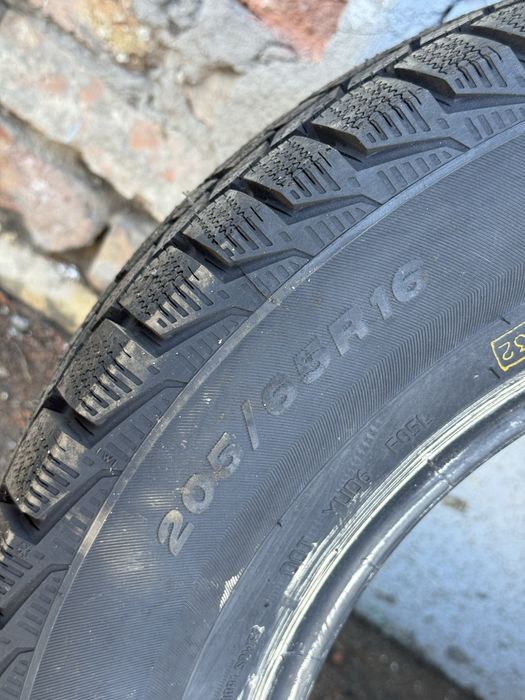 Новая Всесезонка\липучка  R16